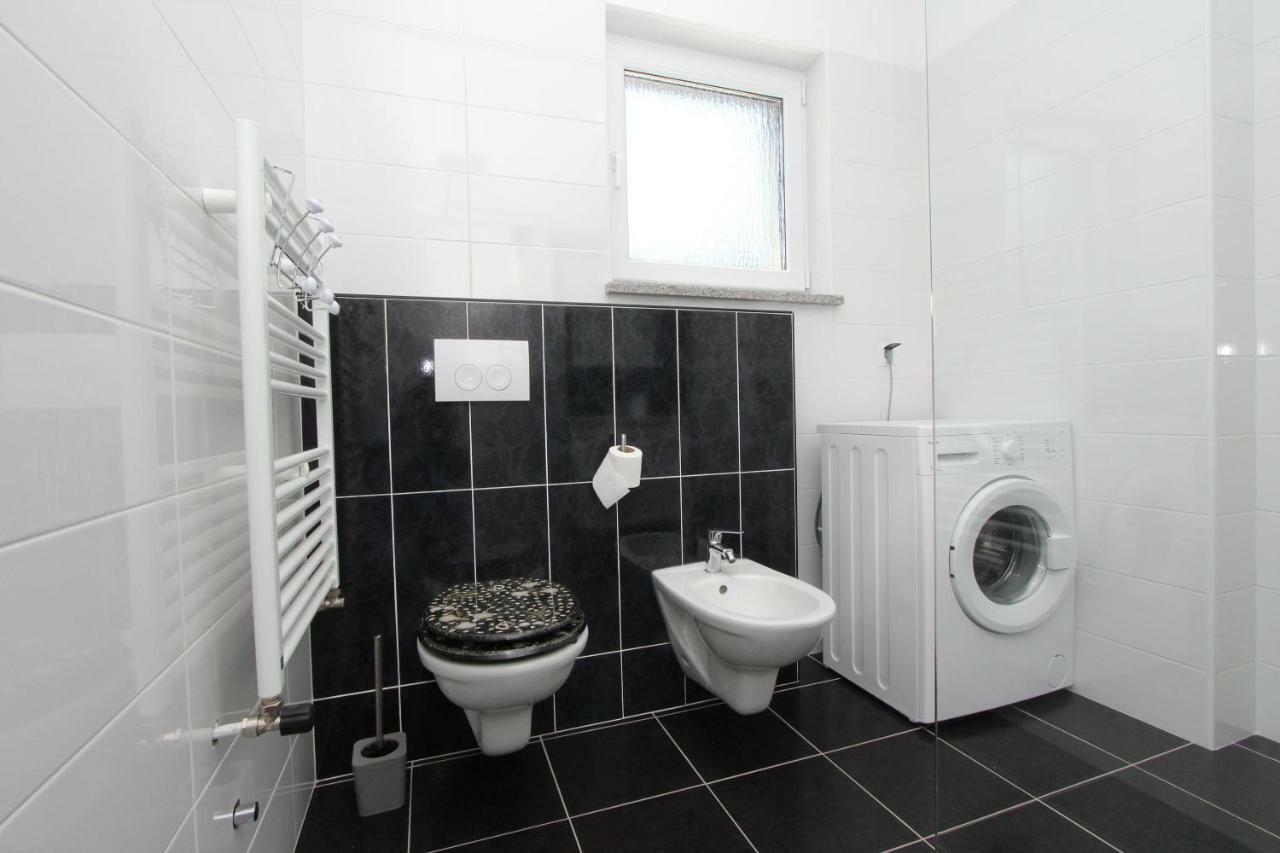 Apartment Karlo 2 Ровинь Экстерьер фото
