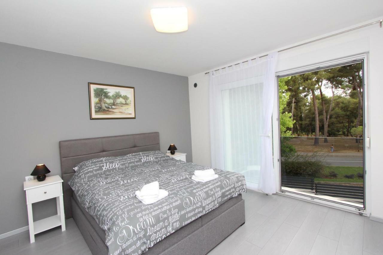Apartment Karlo 2 Ровинь Экстерьер фото