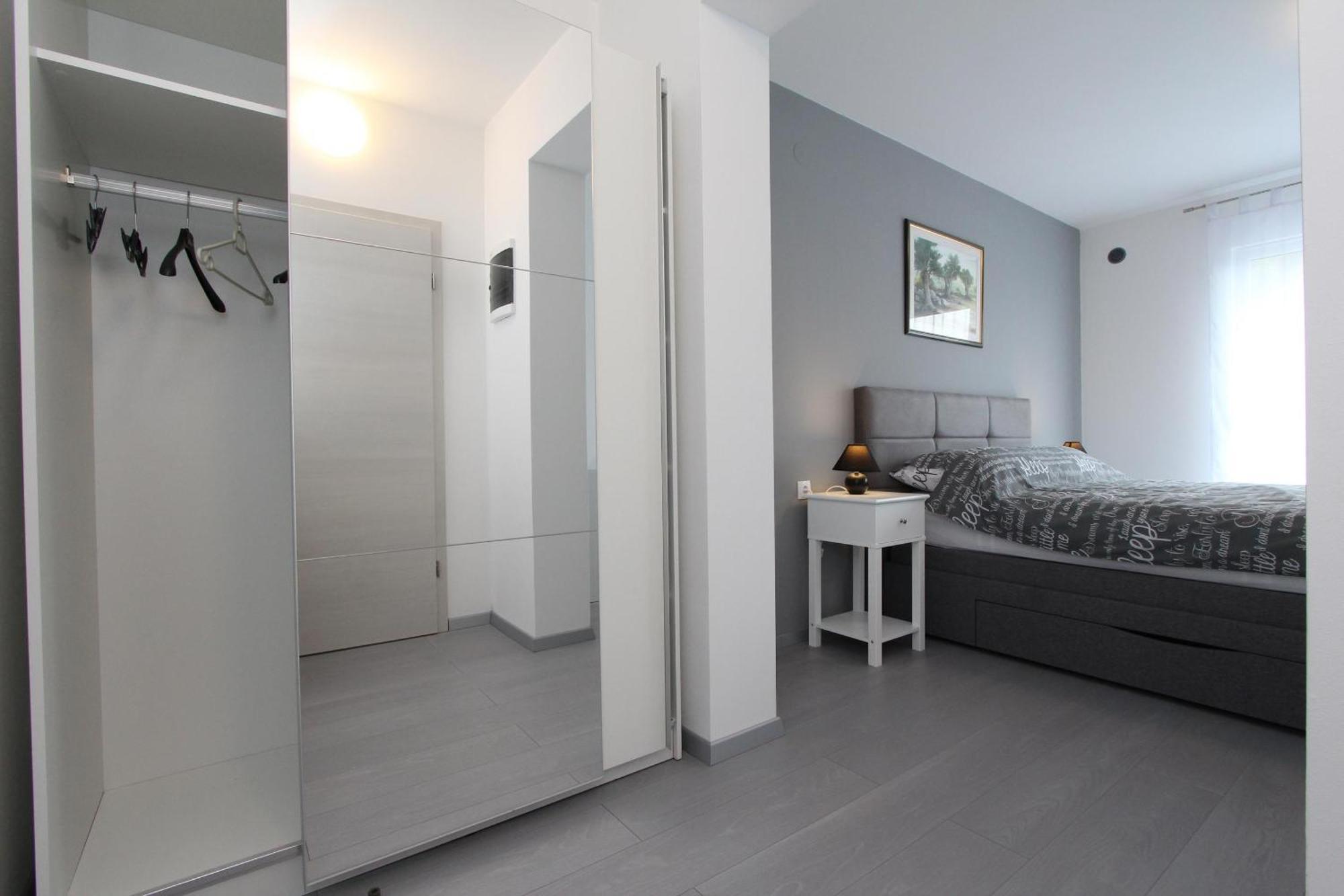 Apartment Karlo 2 Ровинь Экстерьер фото